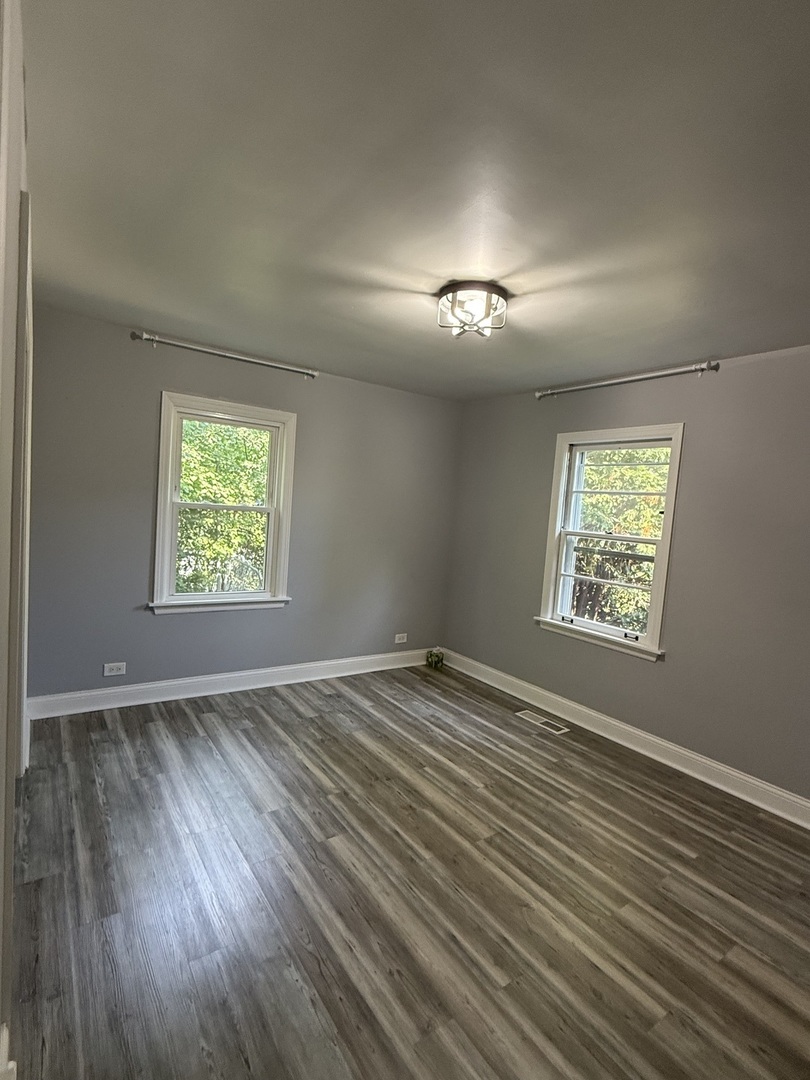 47 West Algonquin Road Des Plaines, IL 60018 - Photo 16 of 56 Gallery Image 16