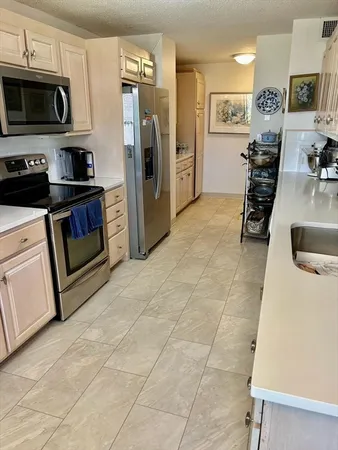 $3,700 | 40 Village Road, Unit 309, Middleton, MA 01949