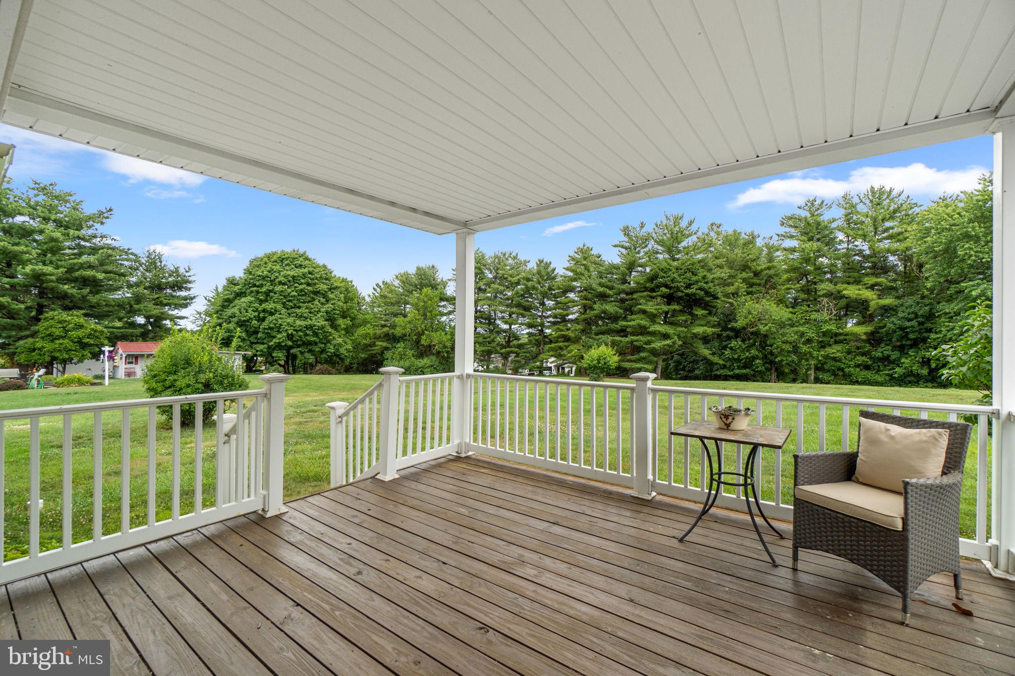 557 Oak Tree Road Westminster, MD 21157 - Photo 35 of 42 Covered Deck