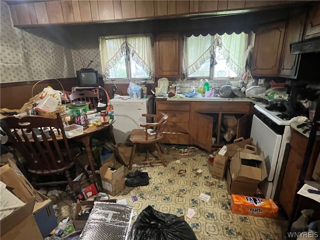 15 Allendale Road Cheektowaga, NY 14215 - Photo 11 of 22