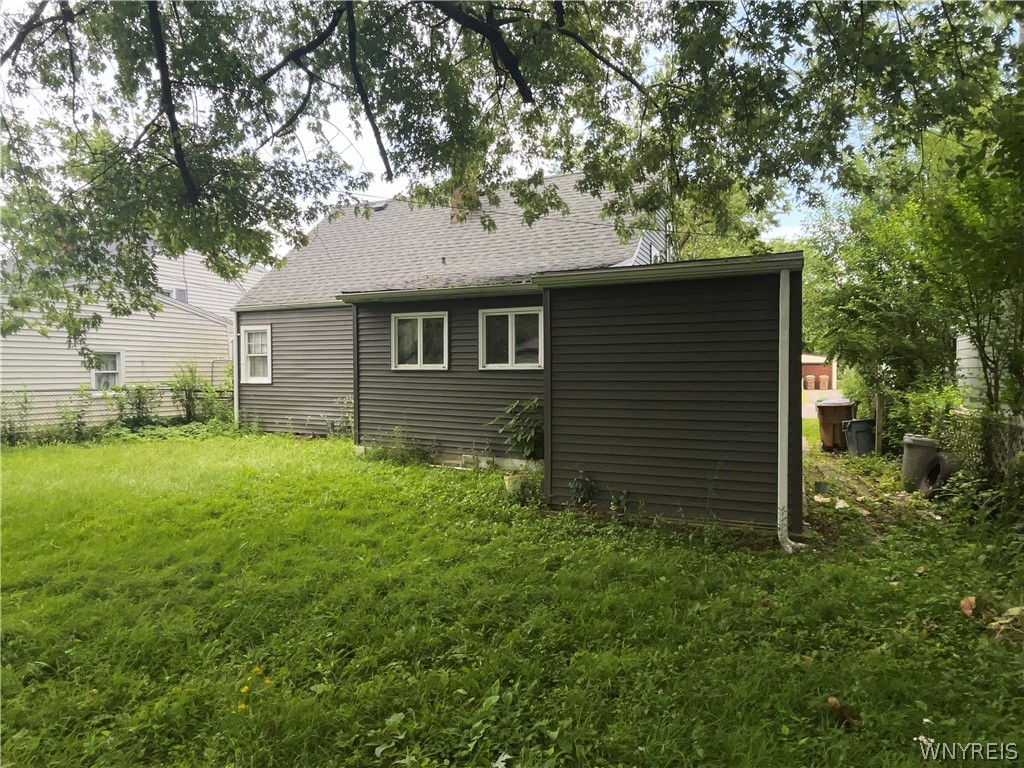 15 Allendale Road Cheektowaga, NY 14215 - Photo 7 of 22