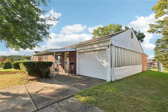 $210,000 | 3103 Ben Davis Avenue, Lower Burrell, PA 15068