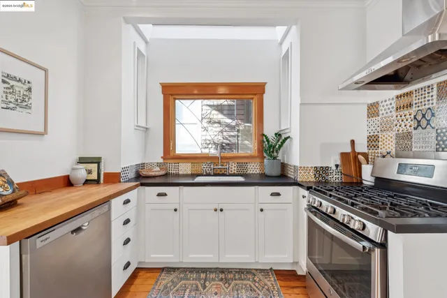 $1,130,000 | 1141 Oxford Street, Berkeley, CA 94707