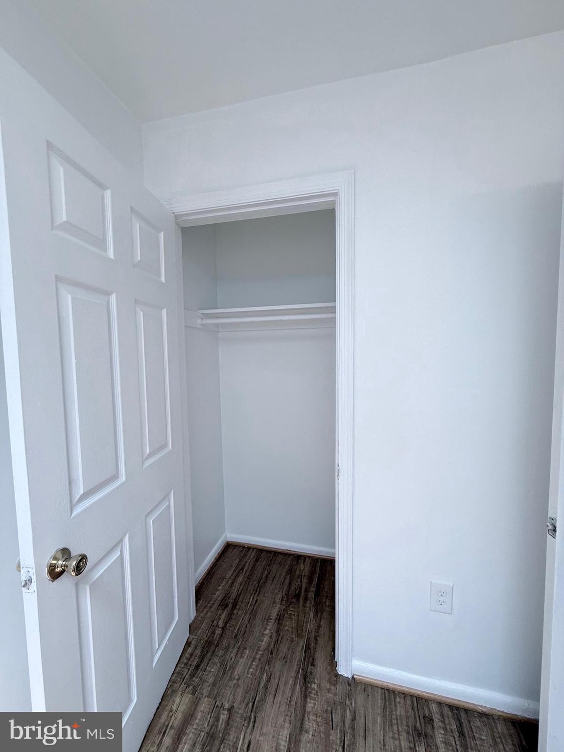 1820 West Fayette Street, Unit 2 Baltimore, MD 21223 - Photo 20 of 26 wooden floor in a gallery