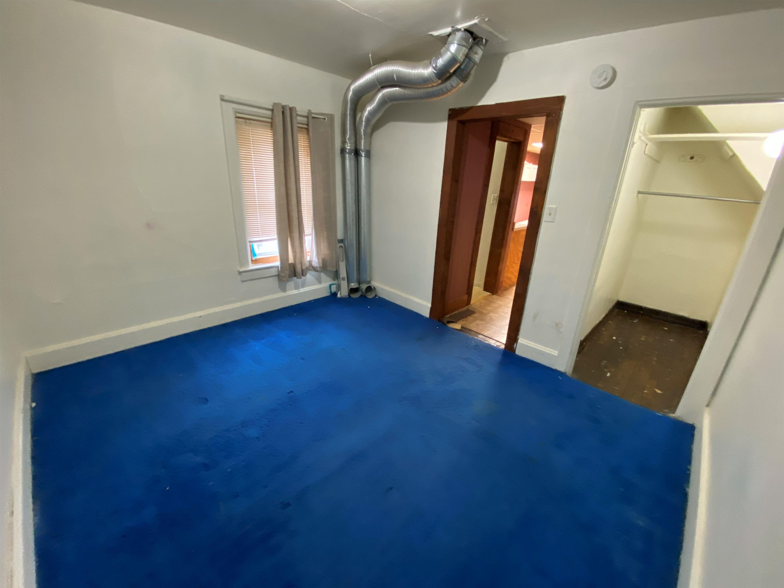 609 West Pleasant Street Freeport, IL 61032 - Photo 14 of 17 an empty room with closet