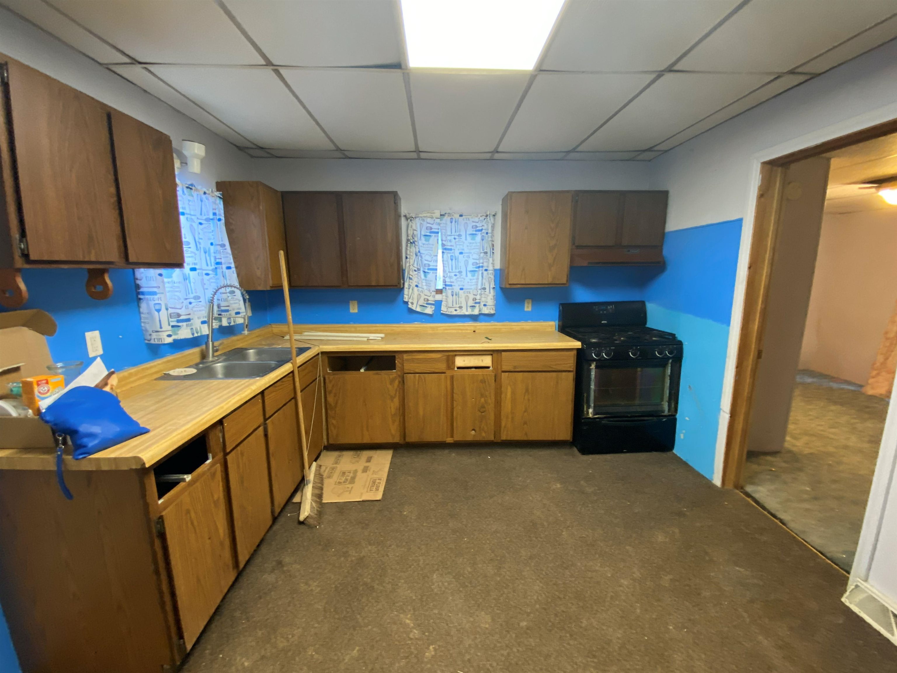 609 West Pleasant Street Freeport, IL 61032 - Photo 9 of 21