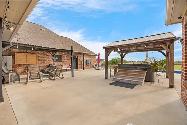$650,000 | 1354 Shadow Lakes Drive, Wills Point, TX 75169