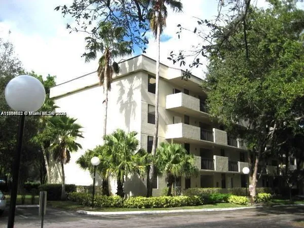 $2,100 | 3150 Northwest 42nd Avenue, Unit E401, Coconut Creek, FL 33066