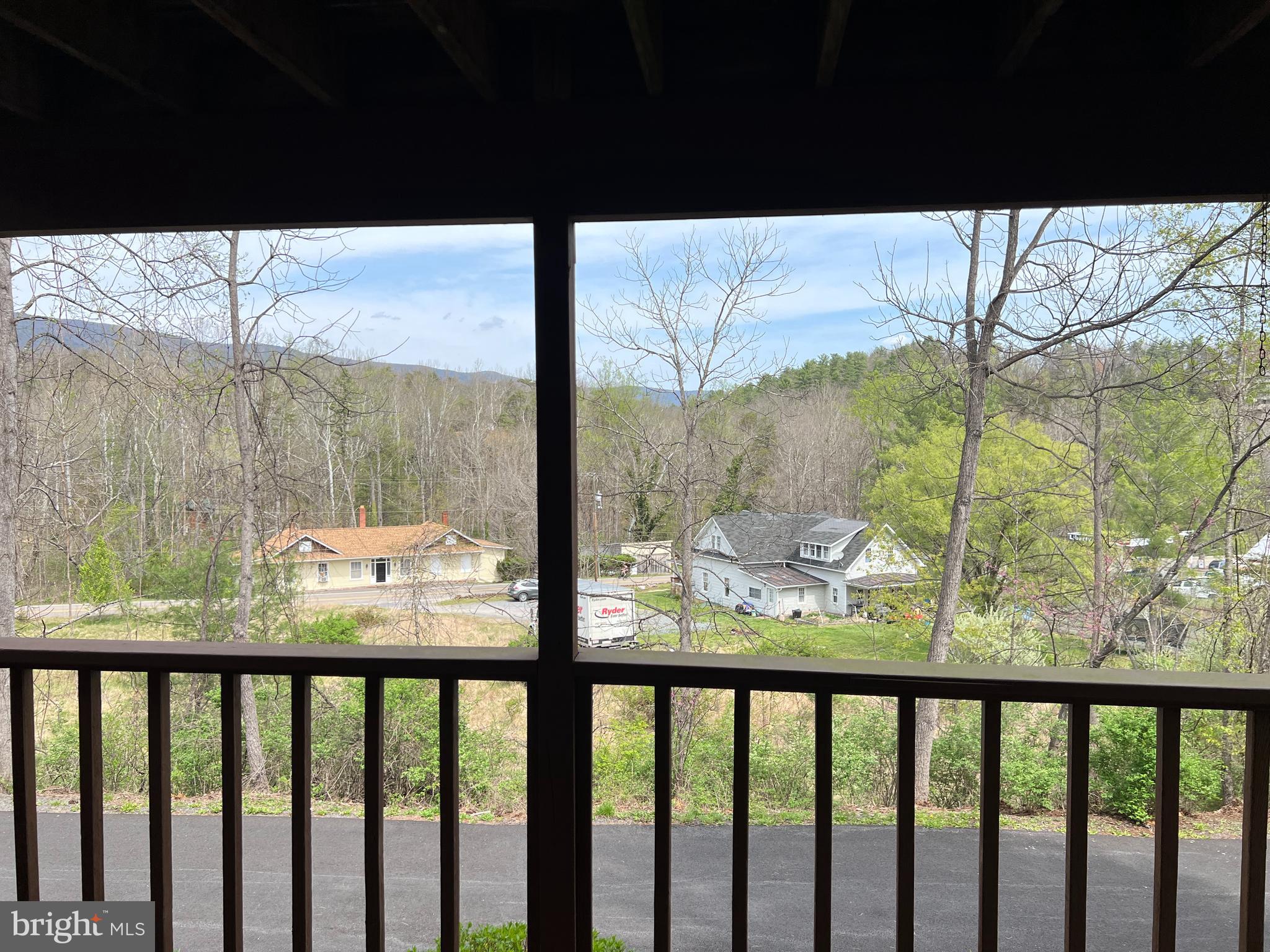 140 The Hill Road, Unit 21B Basye, VA 22810 - Photo 4 of 17 a bathroom with a large window