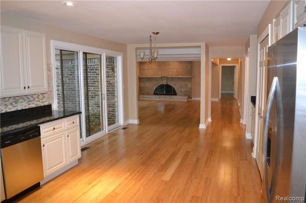 660 Birch Tree Court Rochester Hills, MI 48306 - Photo 11 of 38