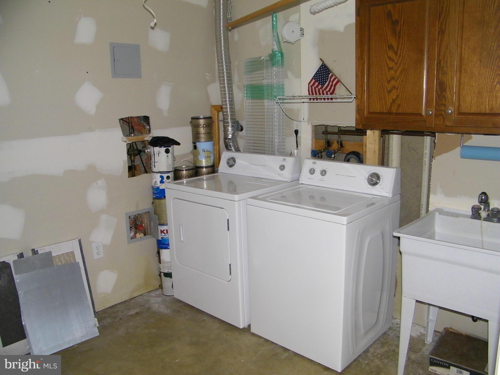 19958 Fieldgrass Square Ashburn, VA 20147 - Photo 13 of 14 Lower Level Laundry Room