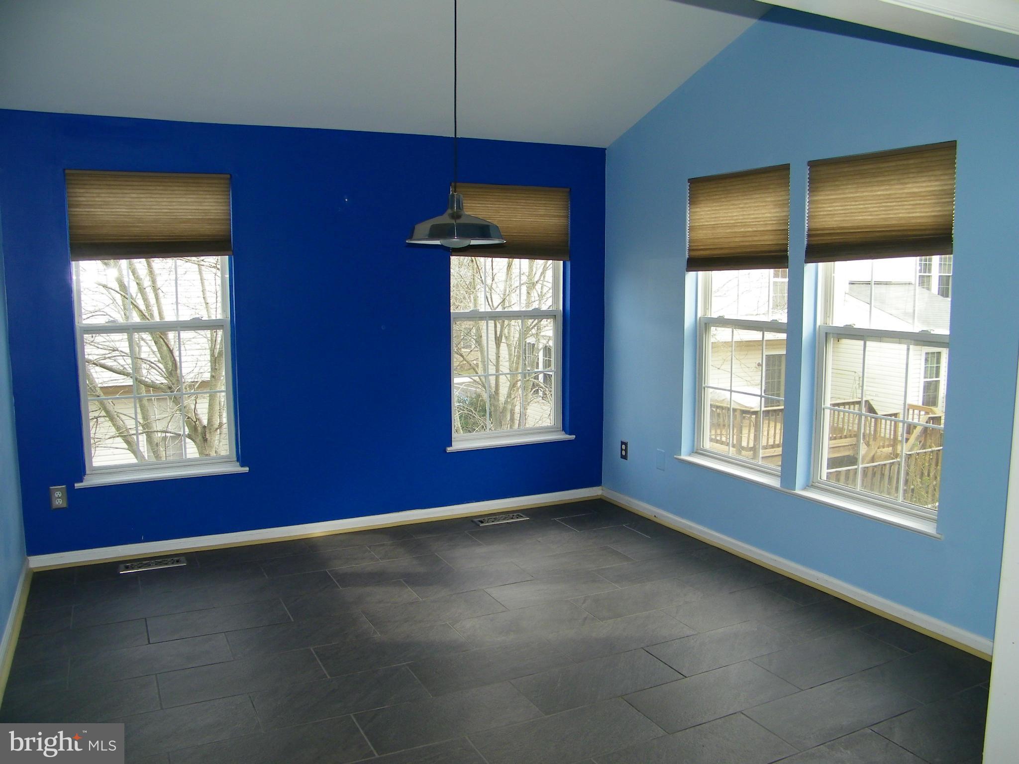 19958 Fieldgrass Square Ashburn, VA 20147 - Photo 4 of 14 Family Room