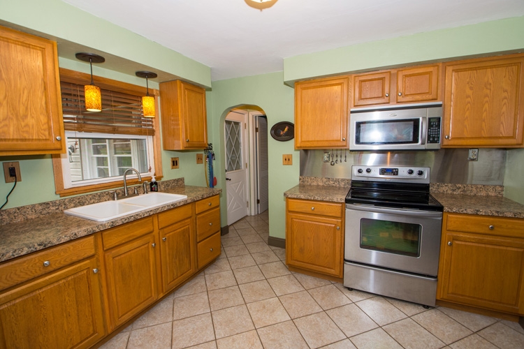 61495 Mayflower Road South Bend, IN 46614 - Photo 3 of 17 Gallery Image 3