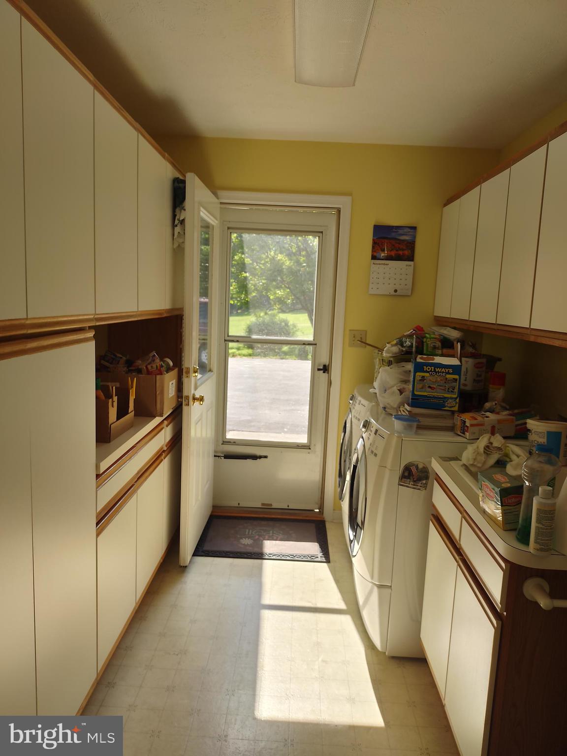 980 Marple Road Winchester, VA 22603 - Photo 68 of 76 Laundry off Kitchen