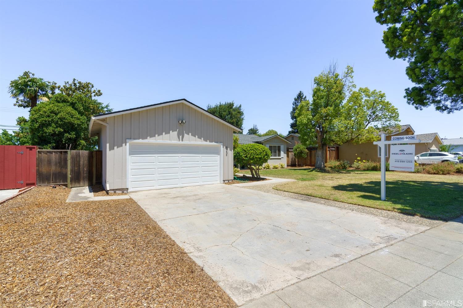 979 Chelan Drive Sunnyvale, CA 94087 - Photo 2 of 44