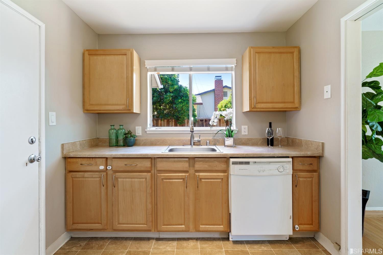 979 Chelan Drive Sunnyvale, CA 94087 - Photo 18 of 44