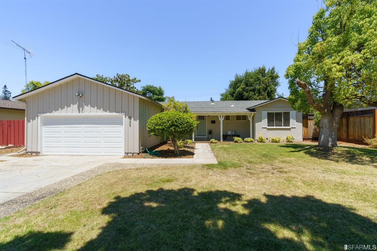 979 Chelan Drive Sunnyvale, CA 94087 - Photo 3 of 44