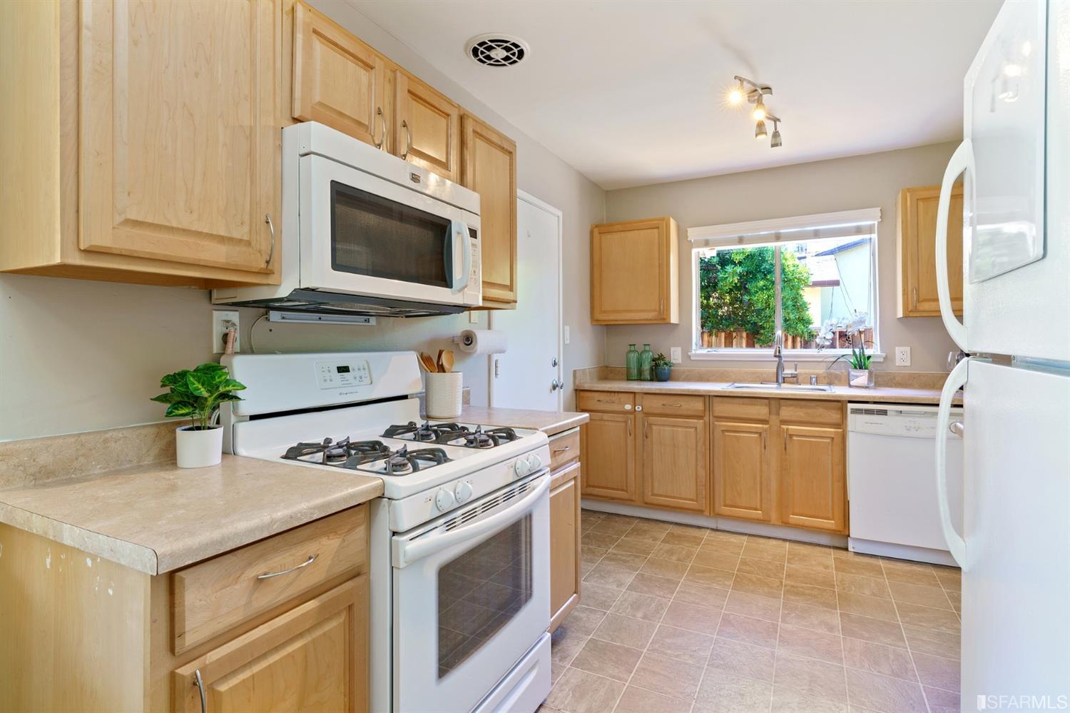 979 Chelan Drive Sunnyvale, CA 94087 - Photo 22 of 44