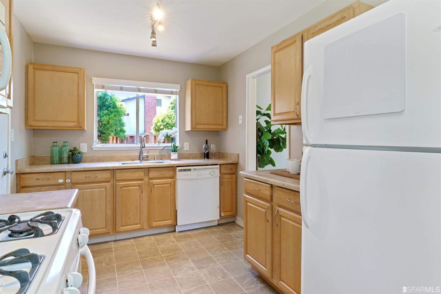 979 Chelan Drive Sunnyvale, CA 94087 - Photo 23 of 44