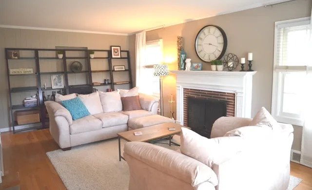 $510,000 | 745 South Chestnut Avenue, Arlington Heights, IL 60005