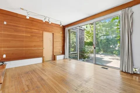 $1,300,000 | 410 Franklin Street, Cambridge, MA 02139