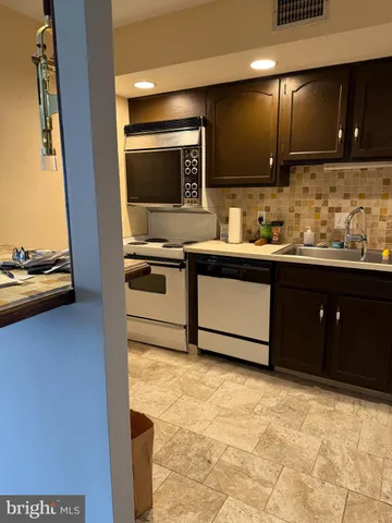 $1,800 | 512 Valley Forge Circle, Unit 512, King of Prussia, PA 19406