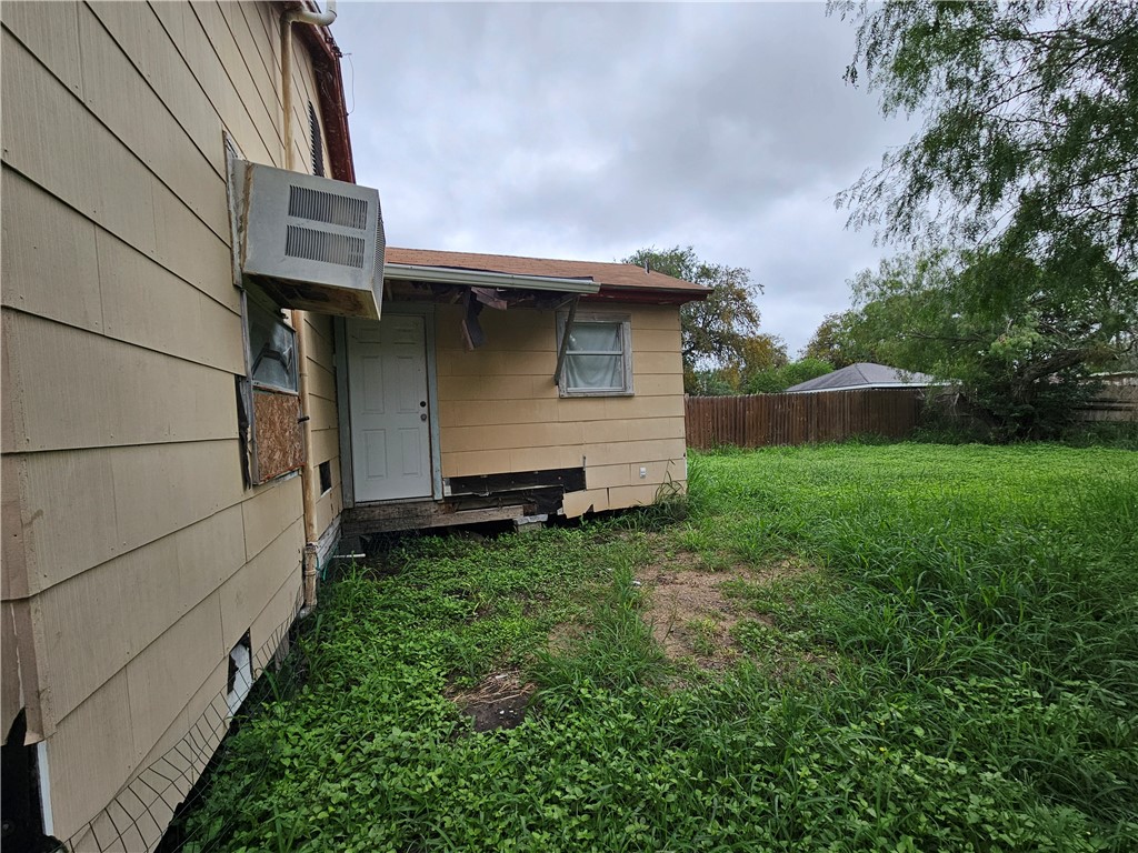 742 West 1st Street Alice, TX 78332 - Photo 23 of 25