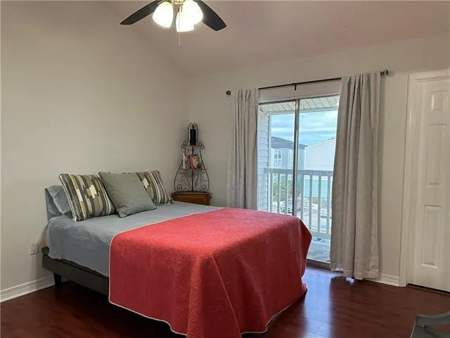$1,350 | 2330 Edenborn Avenue, Unit 324, Metairie, LA 70001