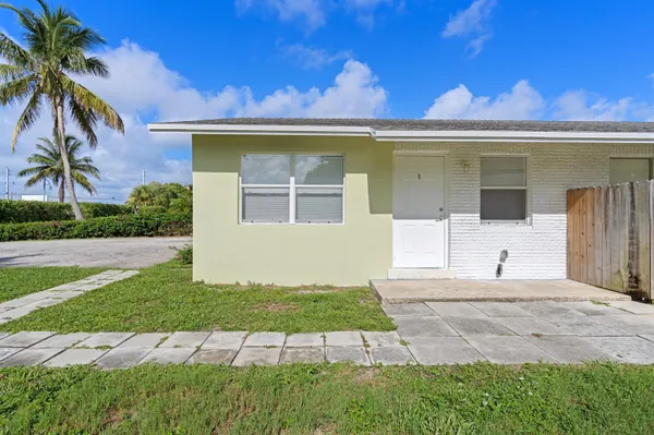 $1,650 | 615 Northeast 7th Avenue, Unit 4, Boynton Beach, FL 33435