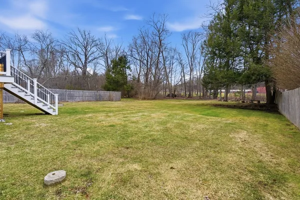 $345,000 | 153 Elm Street, East Longmeadow, MA 01028