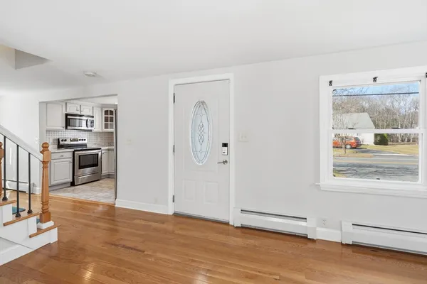 $345,000 | 153 Elm Street, East Longmeadow, MA 01028