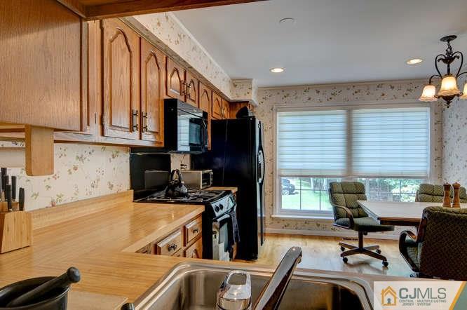 3604 Springbrook Drive, Unit 3604 Edison, NJ 08820 - Photo 11 of 23 Gallery Image 11