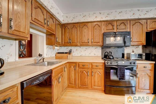 3604 Springbrook Drive, Unit 3604 Edison, NJ 08820 - Photo 13 of 23 Gallery Image 13