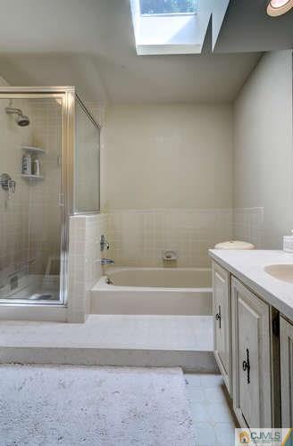 3604 Springbrook Drive, Unit 3604 Edison, NJ 08820 - Photo 17 of 23 Gallery Image 17