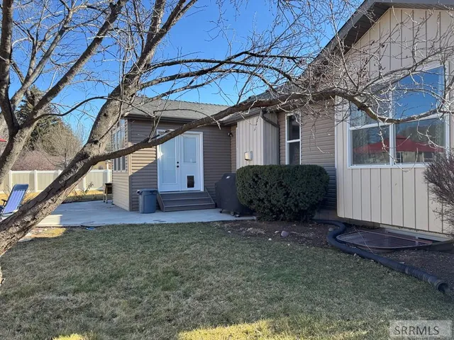 $480,000 | 586 Bainbridge Lane, Idaho Falls, ID 83402