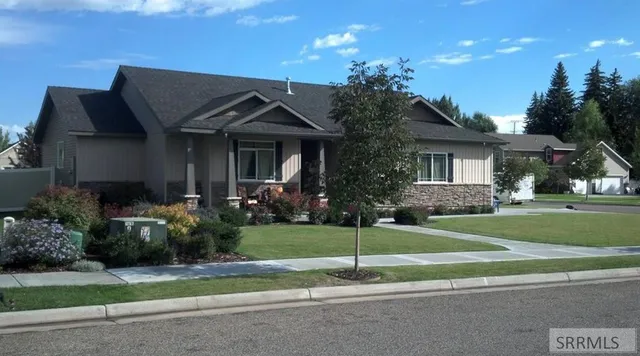 $480,000 | 586 Bainbridge Lane, Idaho Falls, ID 83402