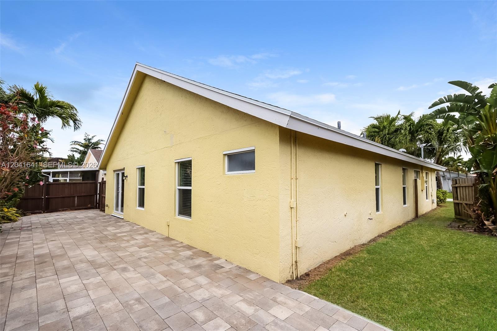 6484 Robinson Street Jupiter, FL 33458 - Photo 15 of 15 a view of backyard of house