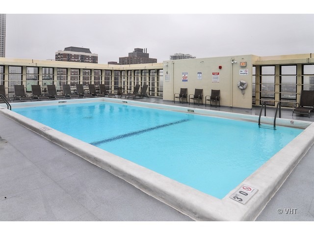 1 East Scott Street, Unit 1402 Chicago, IL 60610 - Photo 8 of 8