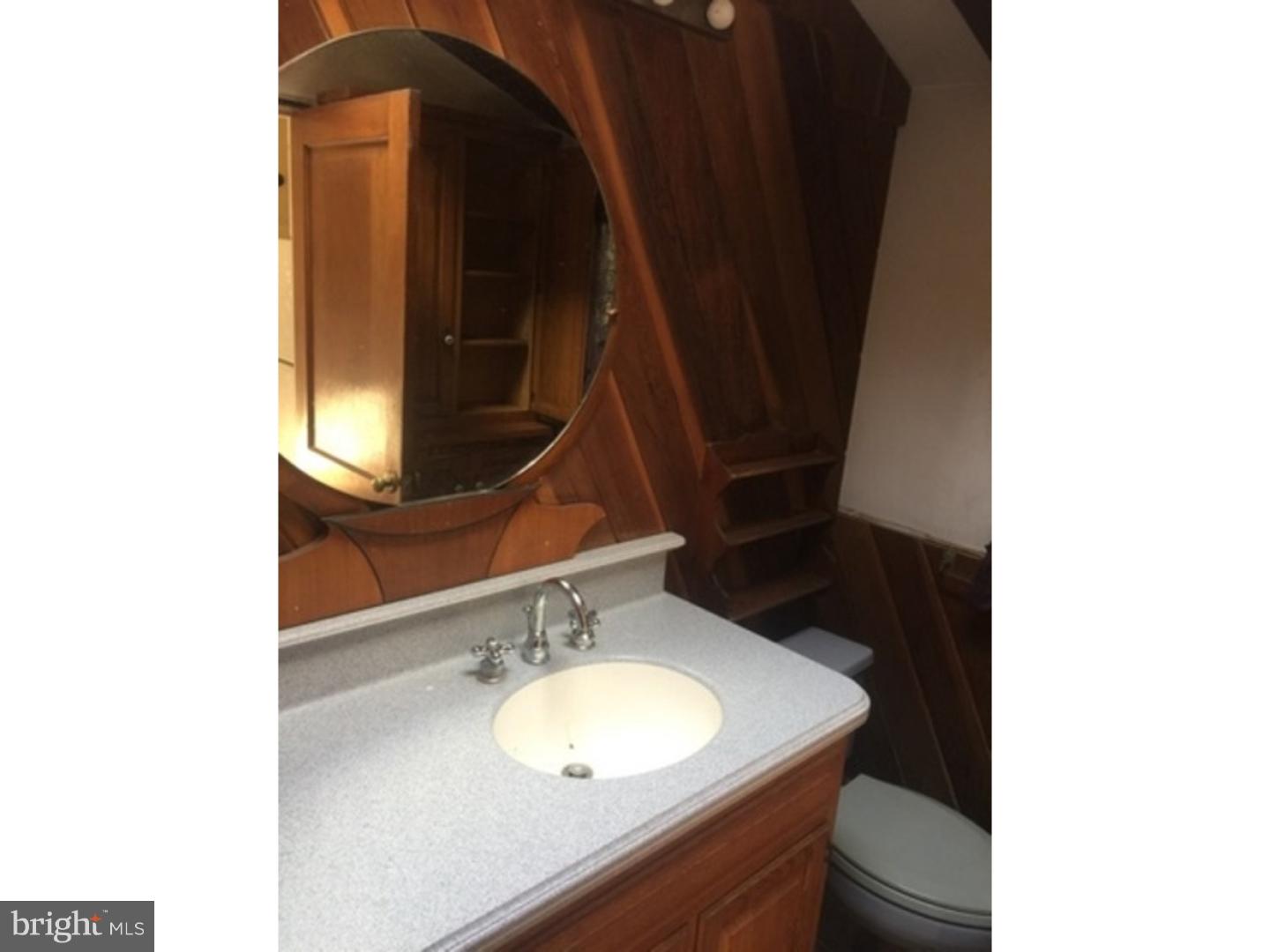 210 Leaman Street Lititz, PA 17543 - Photo 9 of 14