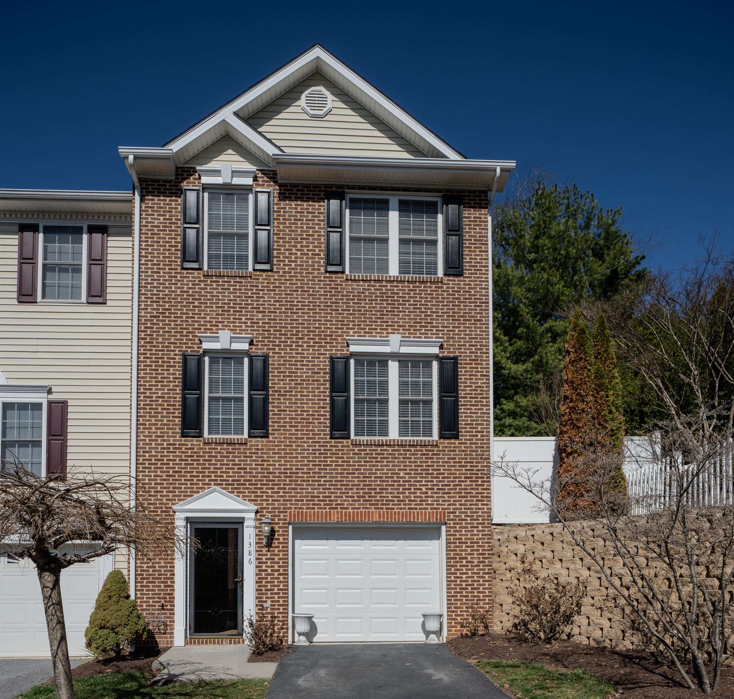 1386 Verdant Spring Lane Harrisonburg, VA 22801 - Photo 2 of 33