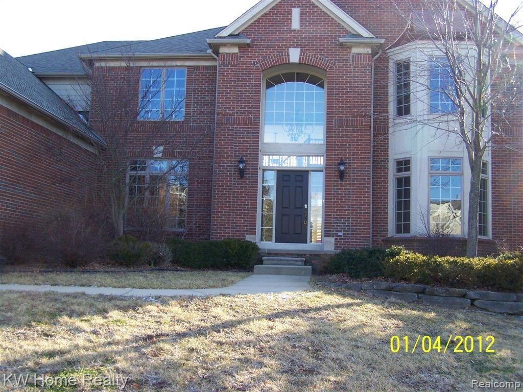 1059 Autumnview Drive Rochester, MI 48307 - Photo 1 of 11 FRONT VIEW