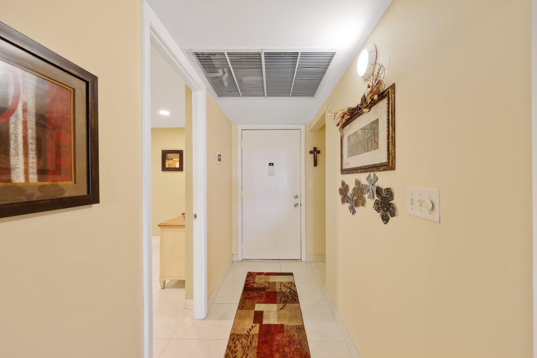 8 Royal Palm Way, Unit 103 Boca Raton, FL 33432 - Photo 4 of 53 8 Royal Palm Way - 20.jpg-SMALL