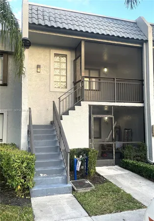 $2,600 | 16571 Blatt Boulevard, Unit 204, Weston, FL 33326