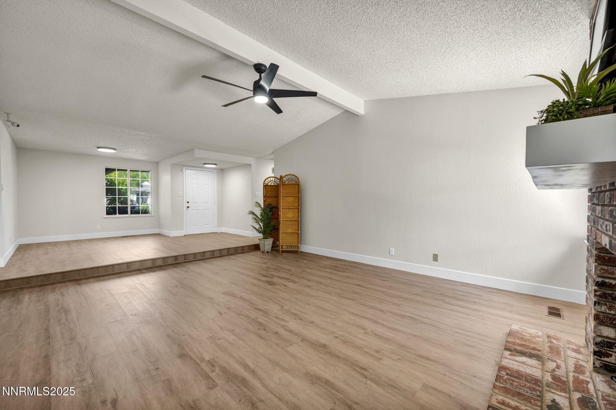 1664 Shadow Wood Road Reno, NV 89523 - Photo 5 of 43 Living Room