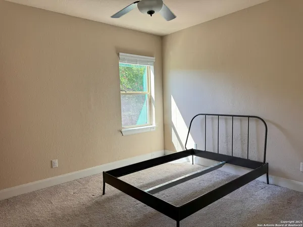 $2,500 | 8603 Phoenix Avenue, Universal City, TX 78148