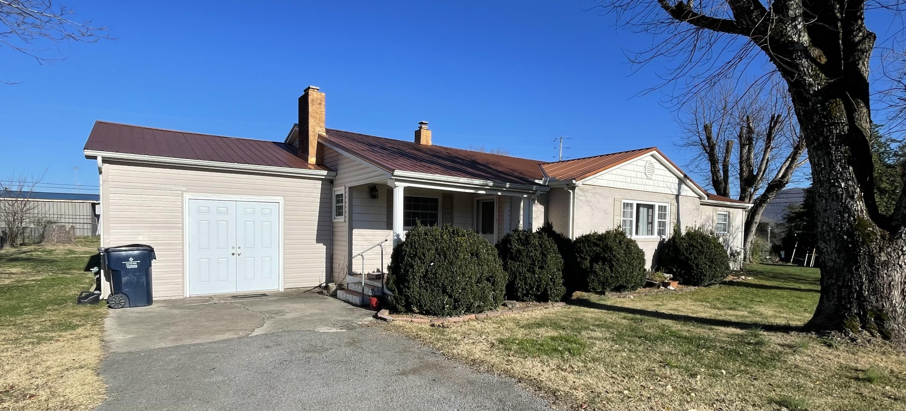 882 Sequatchie Road Pikeville, TN 37367 - Photo 3 of 22 597D78C1-4A33-4C51-8DE2-67CE03535991