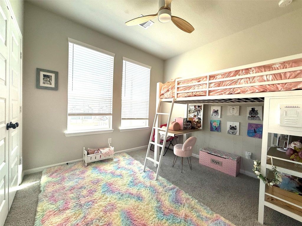 5614 Green Rise Lane Houston, TX 77091 - Photo 15 of 27 Gallery Image 15