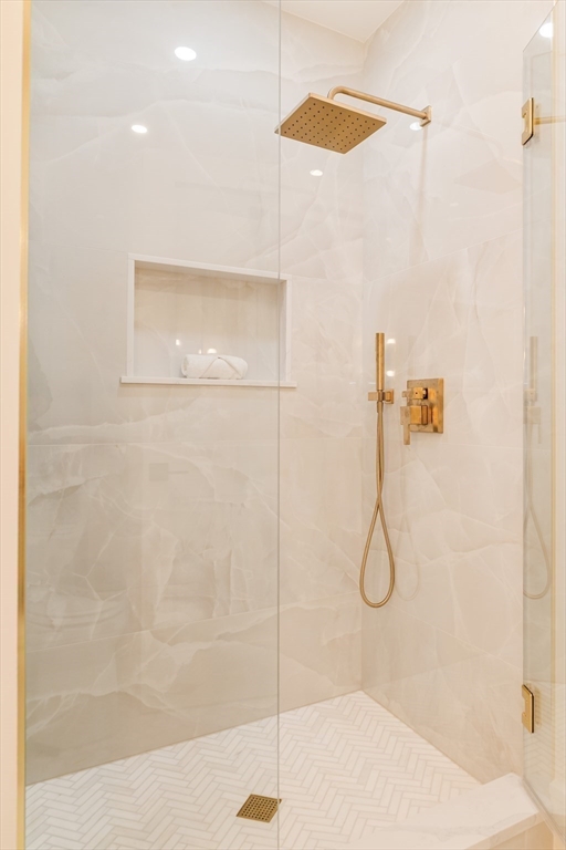 71 Walpole Street Dover, MA 02030 - Photo 16 of 42