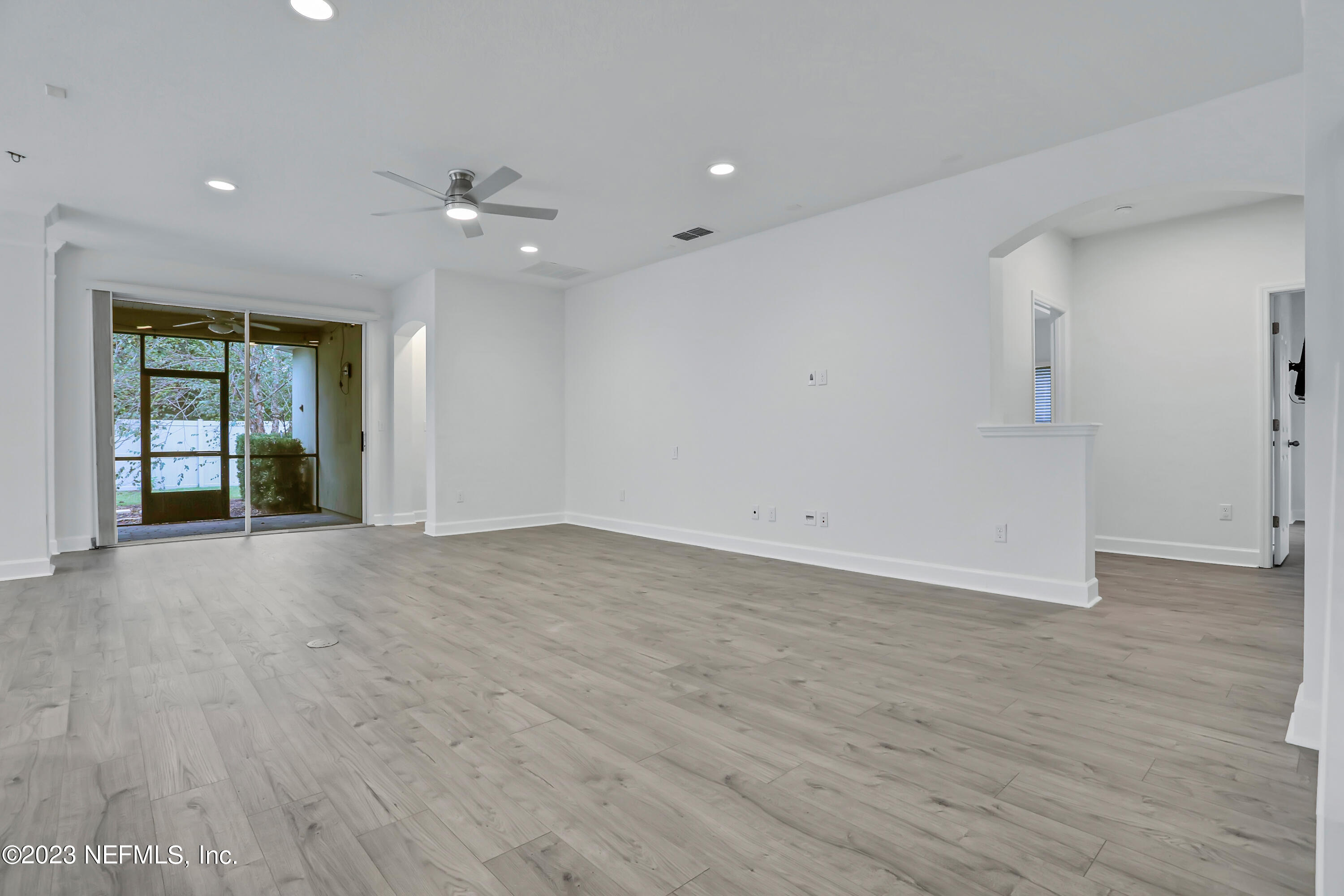 3590 Crossview Drive Jacksonville, FL 32224 - Photo 13 of 36 573A6649