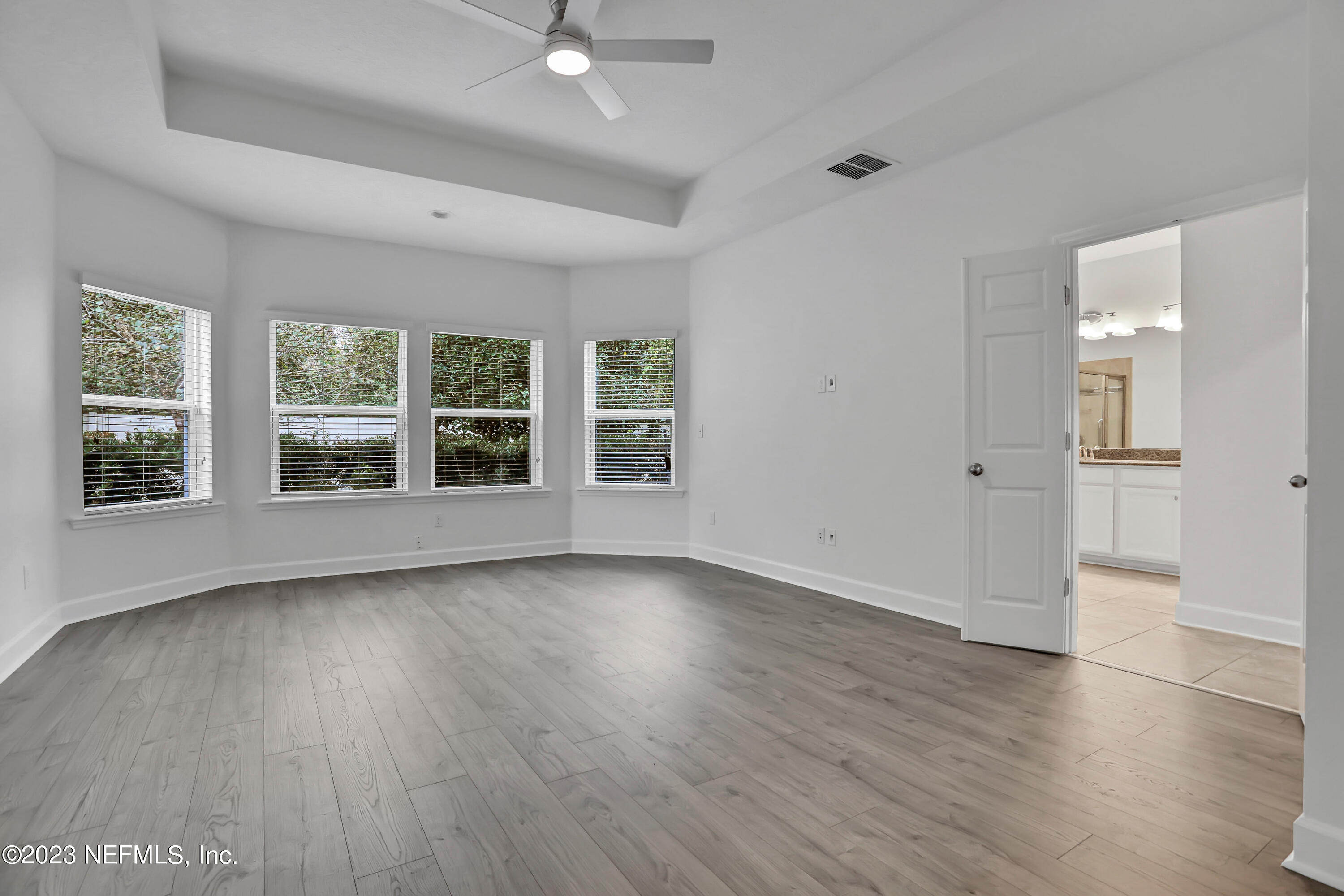 3590 Crossview Drive Jacksonville, FL 32224 - Photo 17 of 36 573A6685